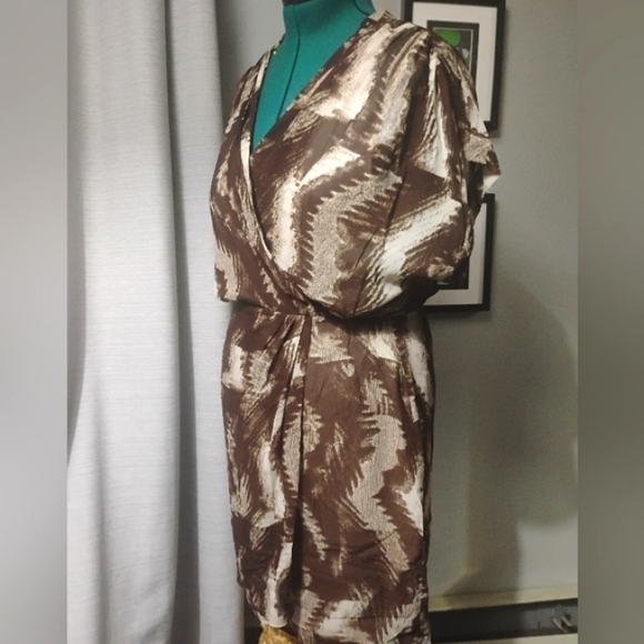 W118 by Walter Baker Abstract Print Faux Wrap Dress Size L in Brown & Cream - Picture 8 of 14